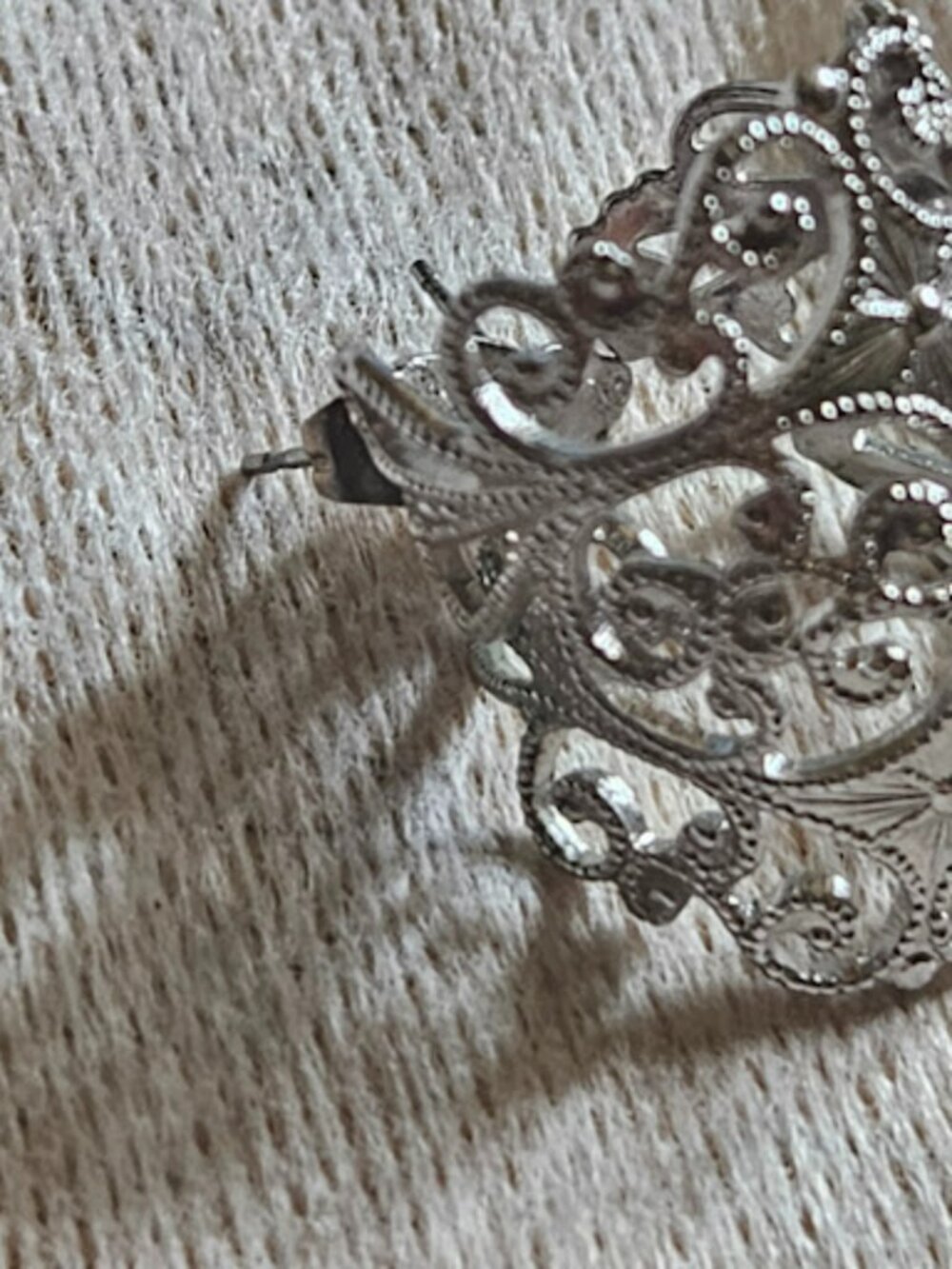 Vintage Sarah Coventry Filigree Scroll Hoop Earrings Silver Tone j30 - Picture 6 of 8